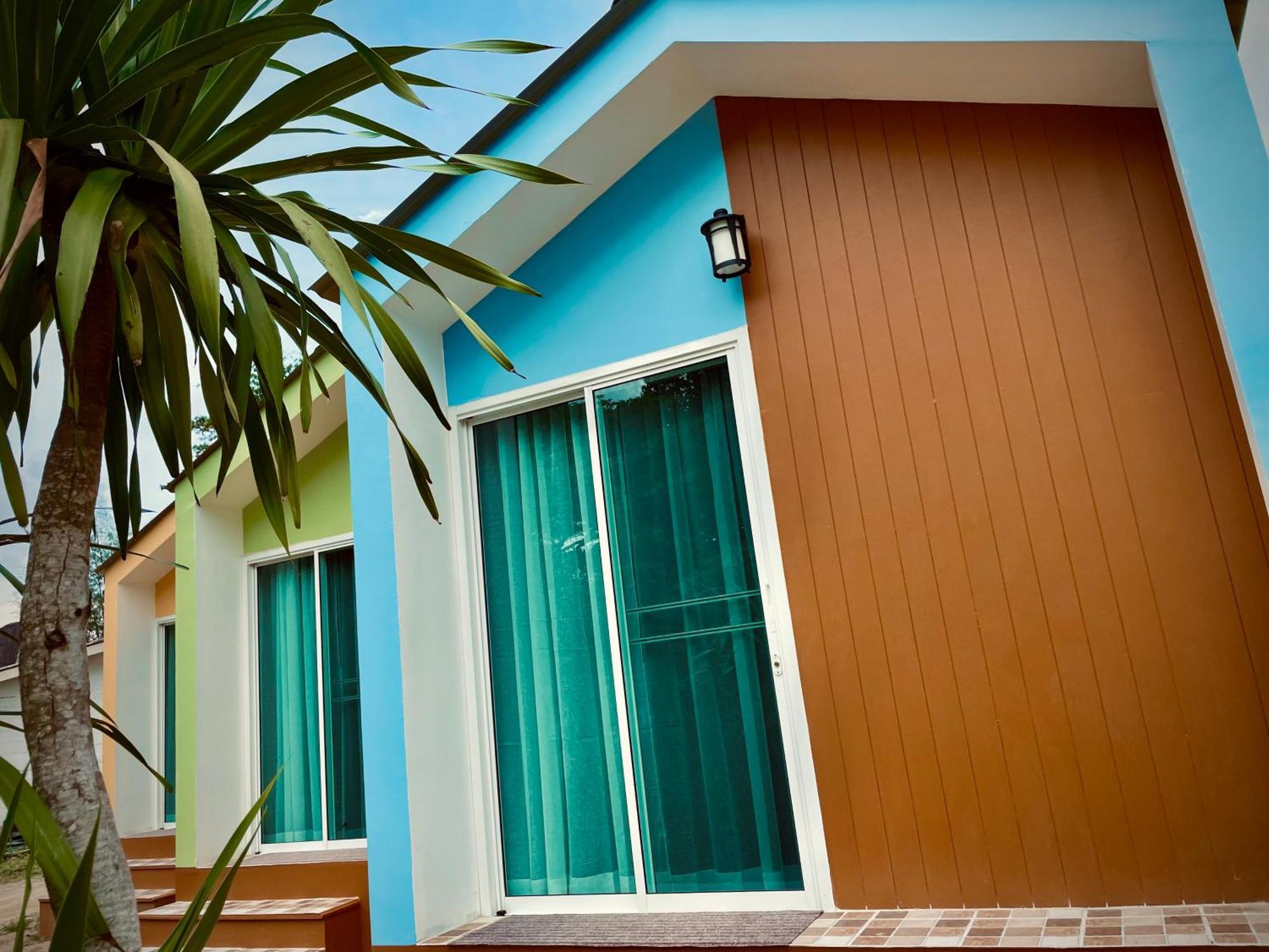 Ozone Beach House Koh Lanta Exterior photo